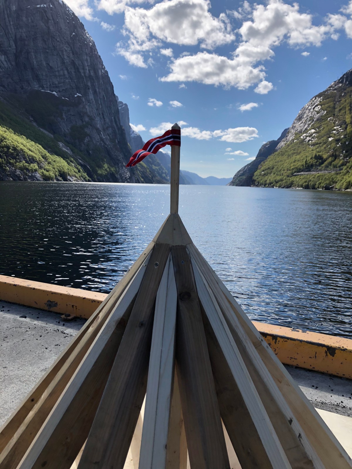 Takgeometri mellom fjord og&nbsp;fjell